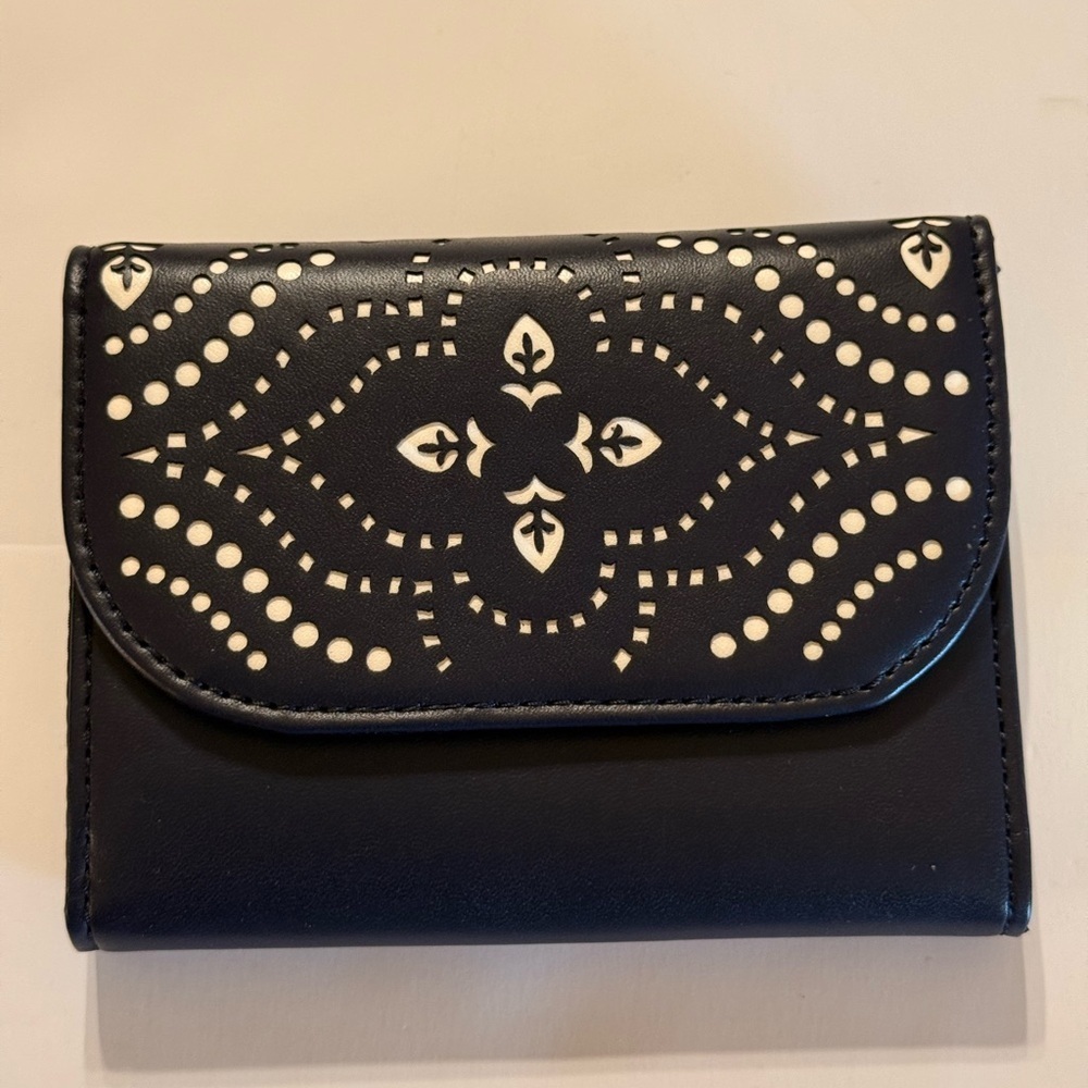 Vera Bradley Morocco NAVY Blue Laser Cut Petite Trifold Women’s Wallet - Picture 12 of 14